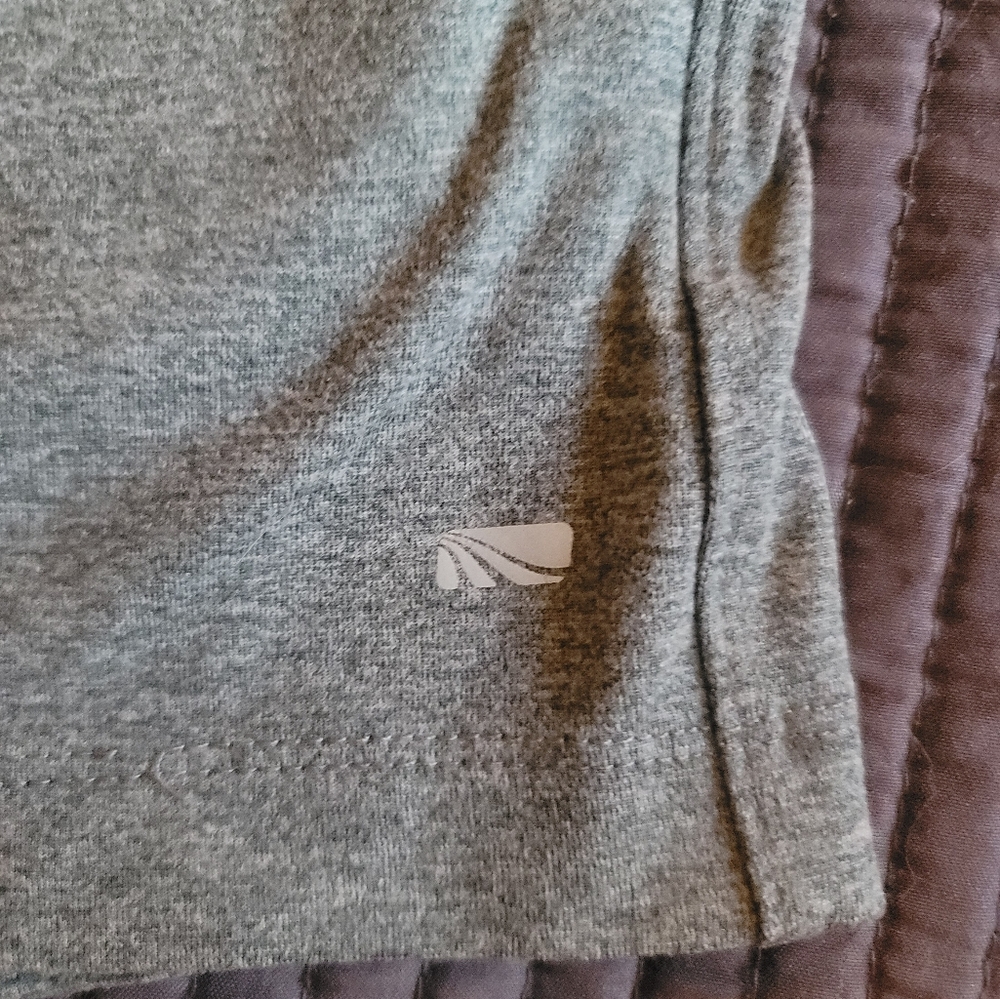 Marika women's athletic shorts - Picture 3 of 4
